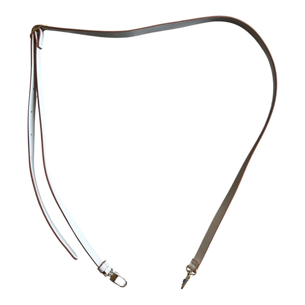 Elegant cream Leather crossbody Strap w gold hardware